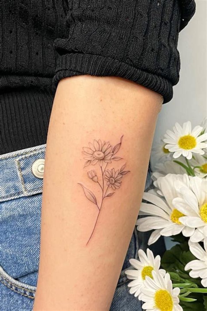 Embracing Nature: The Allure of Daisy Tattoos