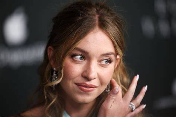 Sydney Sweeney Height: How Tall Is the Actress?